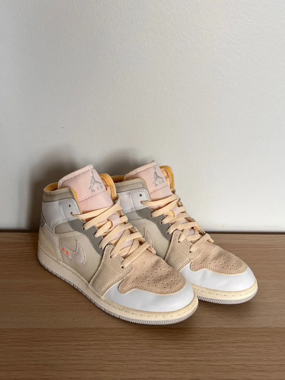 Nike Air Jordan High Top ‘Inside Out’ - Picture 2 of 6